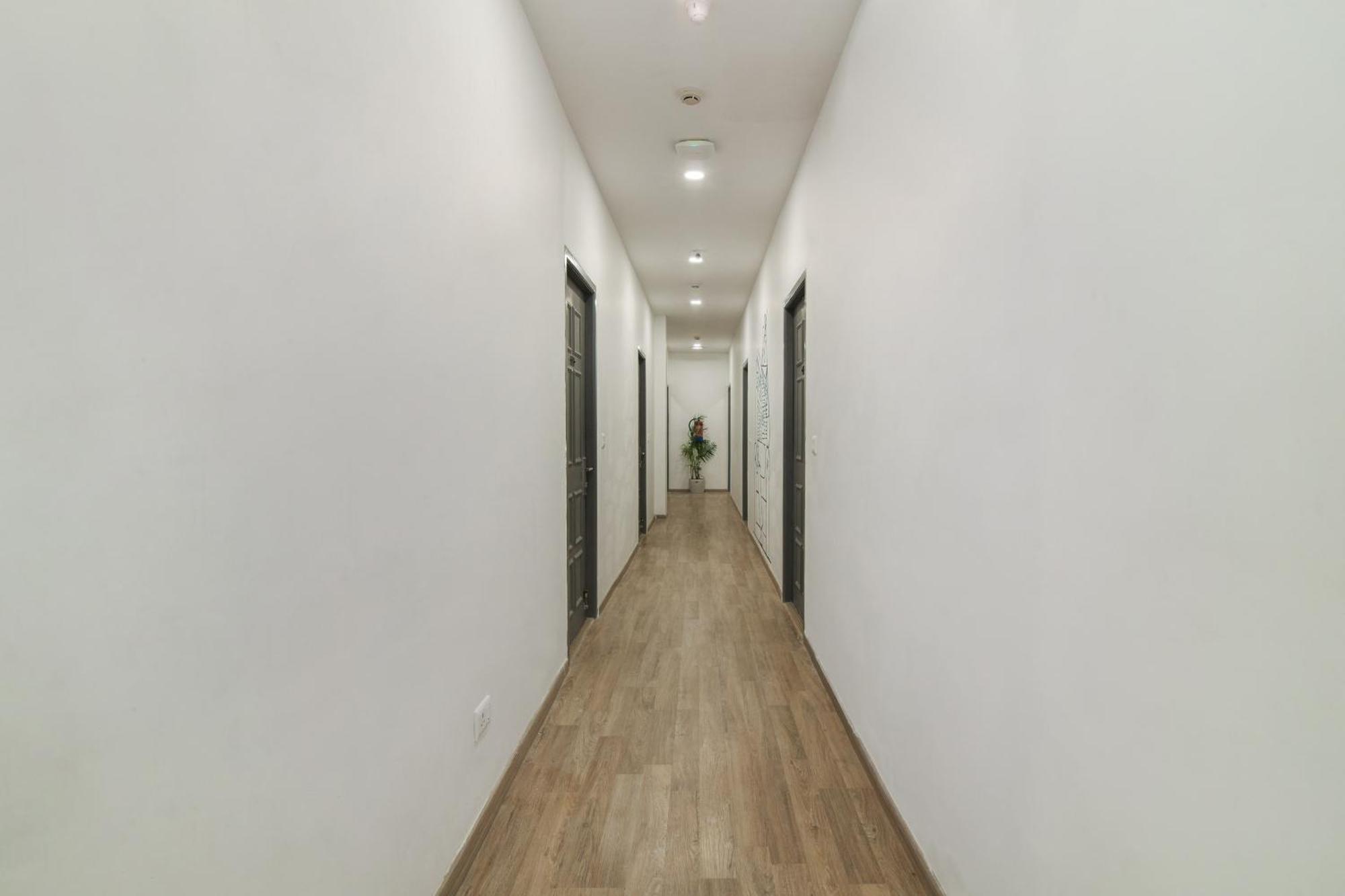 Super Townhouse Xotel Chennai Ngoại thất bức ảnh