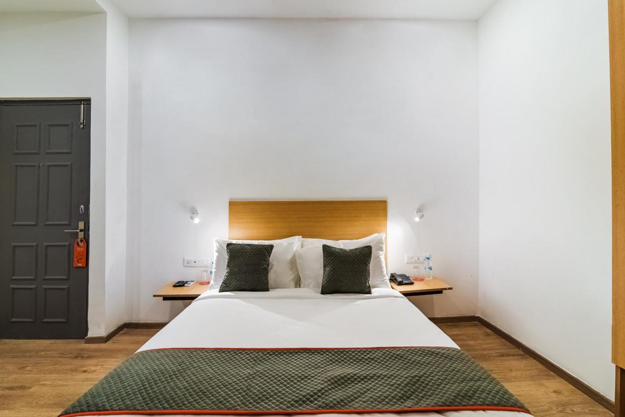 Super Townhouse Xotel Chennai Ngoại thất bức ảnh