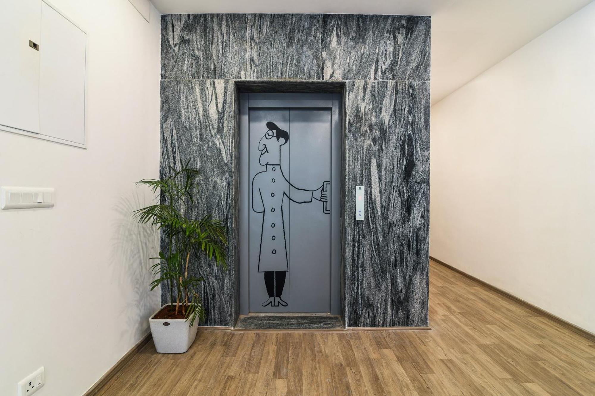 Super Townhouse Xotel Chennai Ngoại thất bức ảnh