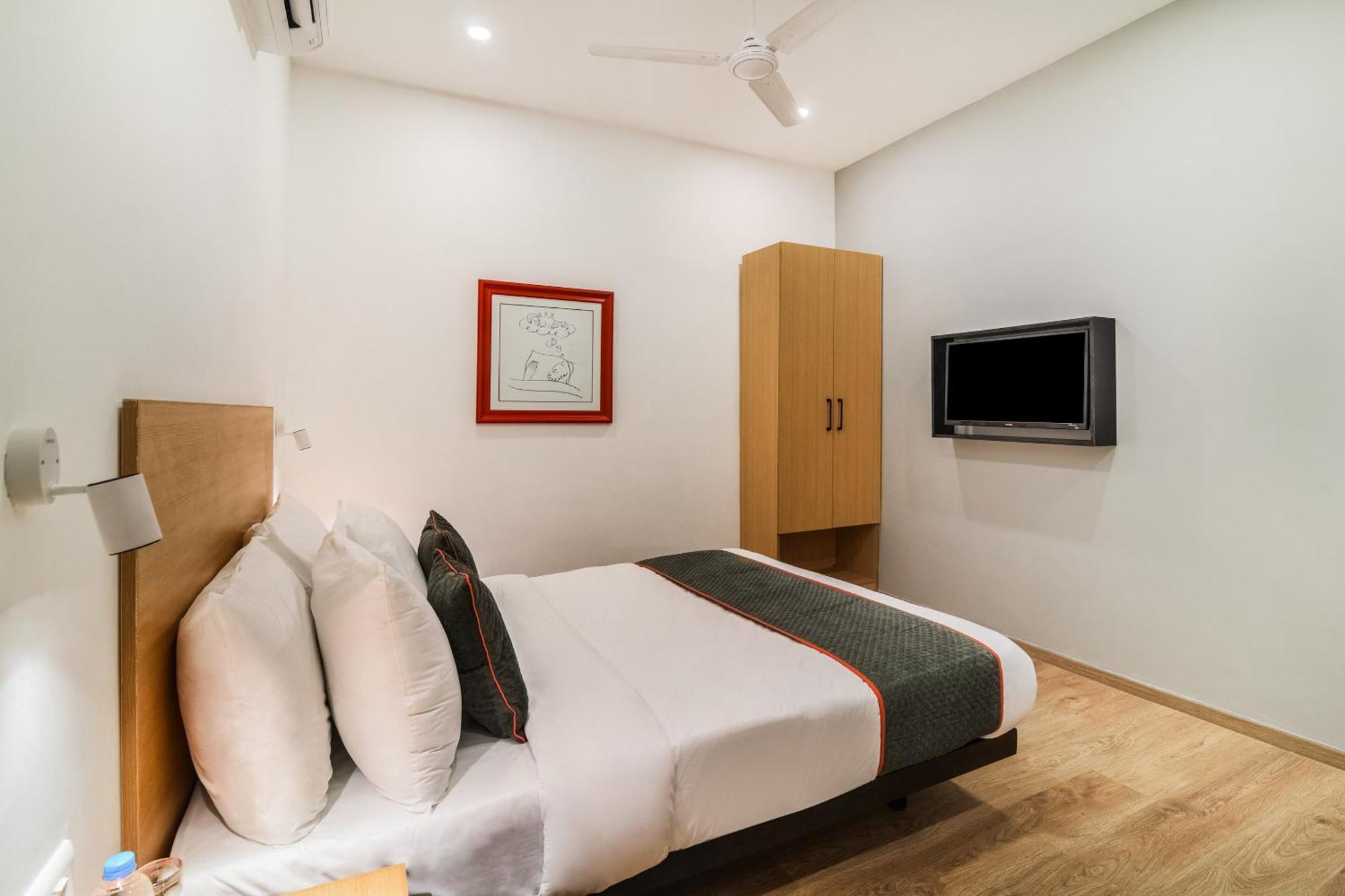Super Townhouse Xotel Chennai Ngoại thất bức ảnh