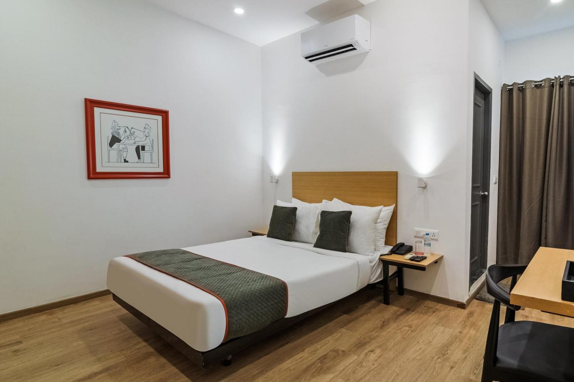 Super Townhouse Xotel Chennai Ngoại thất bức ảnh